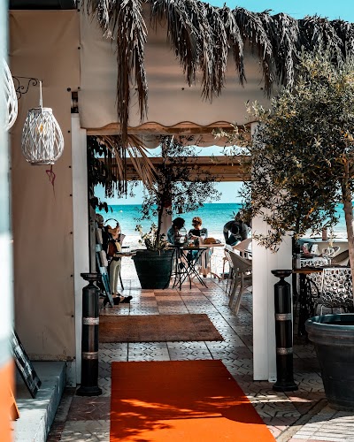 La Vida Bonita Beach Club