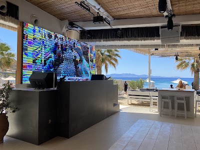 Tropicana Beach Bar & Restaurant