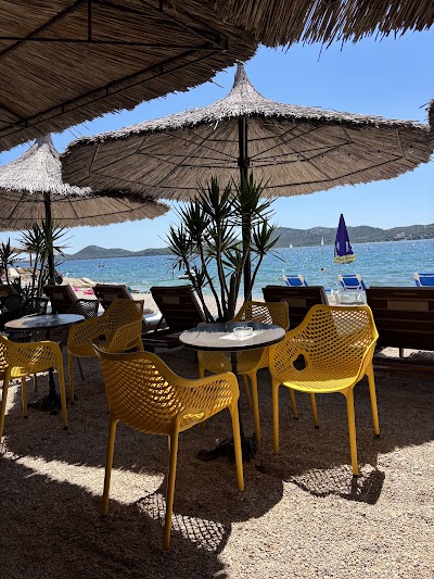 Beach bar Viva