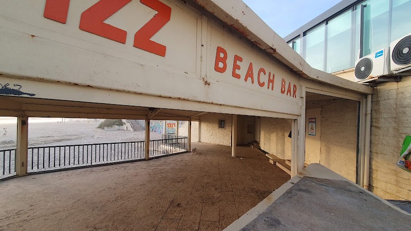 Fizz Beach Bar