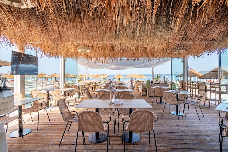 Ray Beach Club