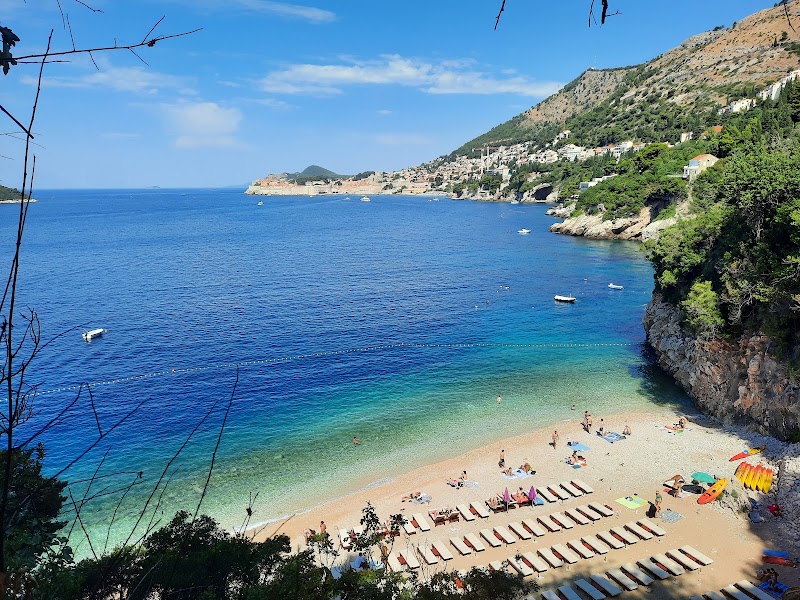 Sveti Jakov Beach