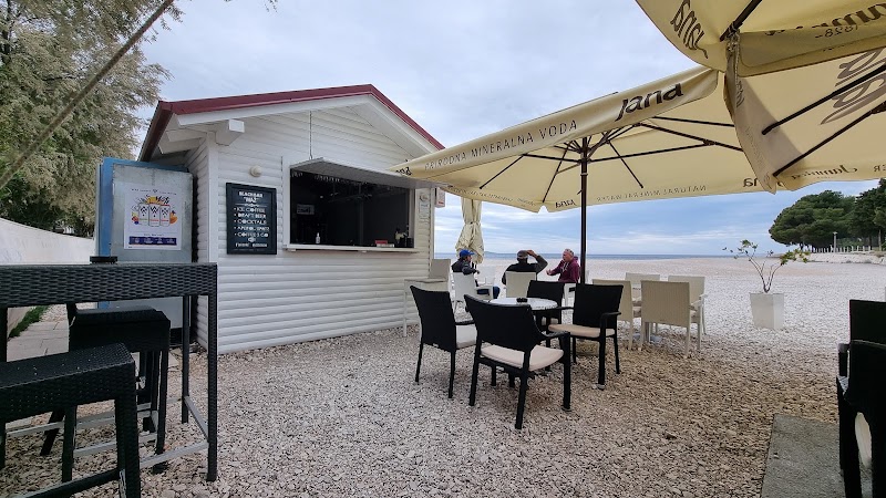 Beach bar Maž