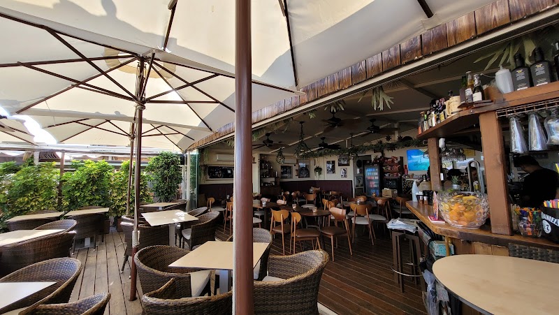 Morena Beach Bar