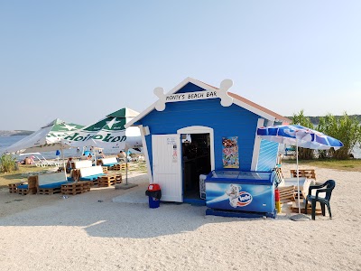 Monty's Dog Beach & Bar