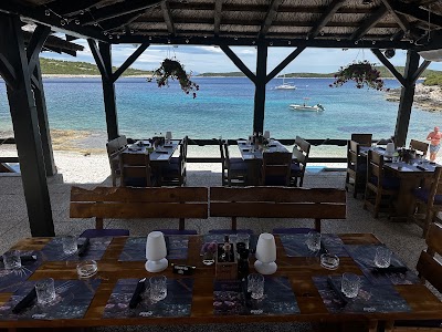 Diamond Beach Bar