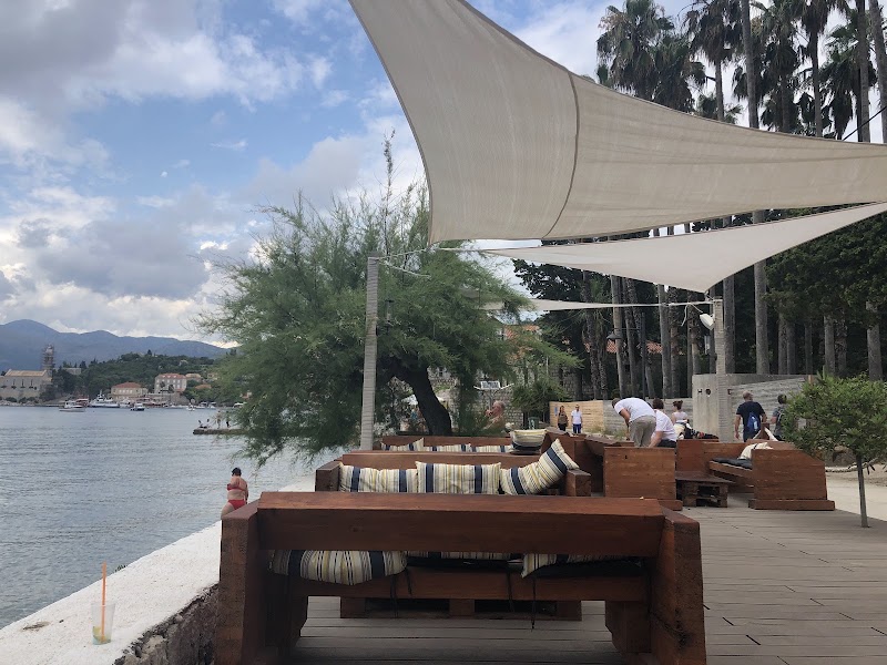 Tropicana Beach Bar